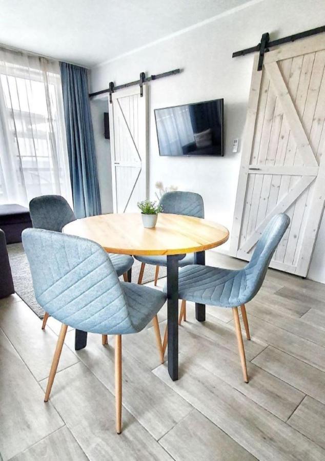 Marina Apartment By Dora Кестхей Екстер'єр фото